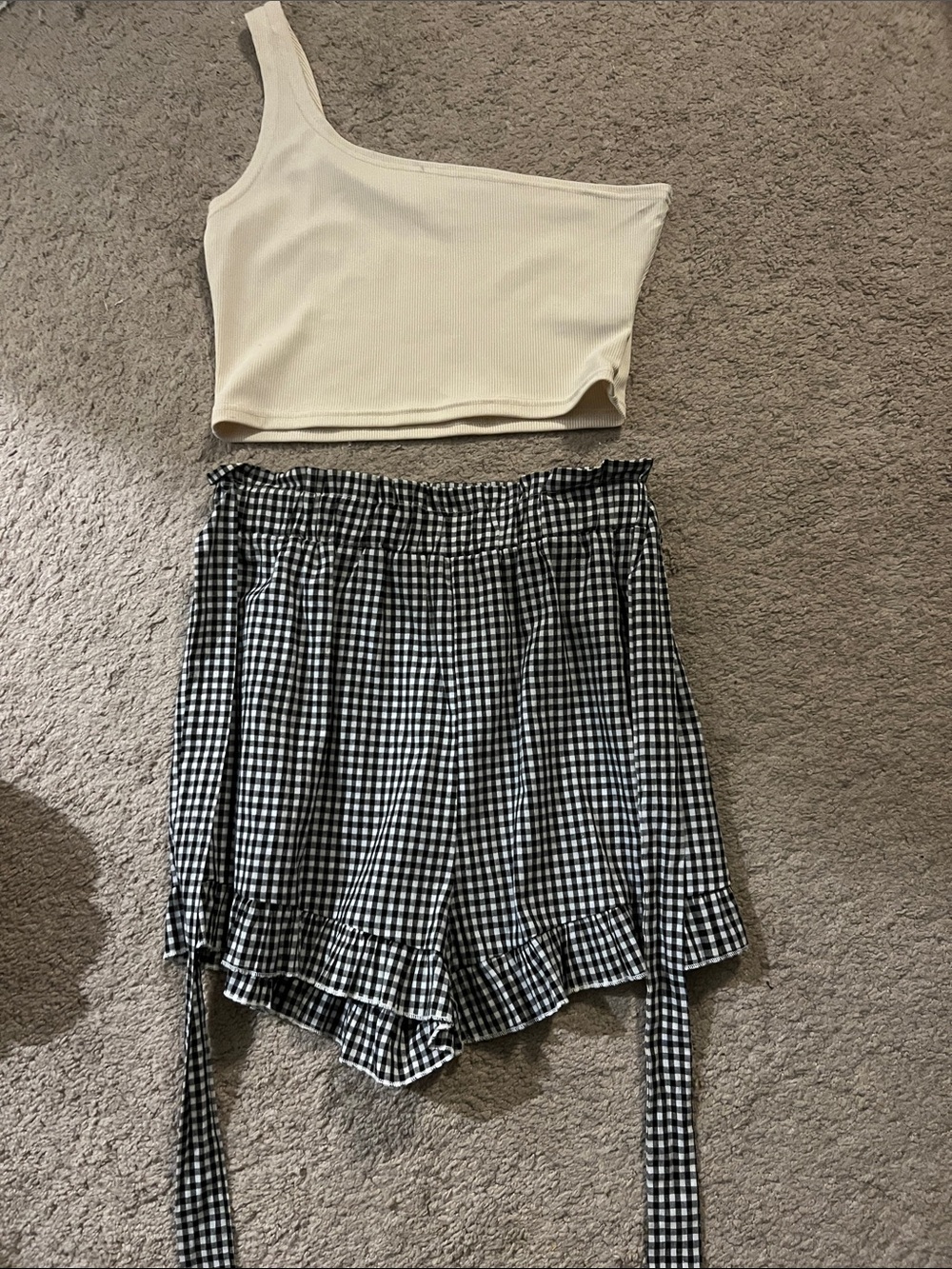 SHEIN Black & White Gingham Ruffle Tie-Front Set